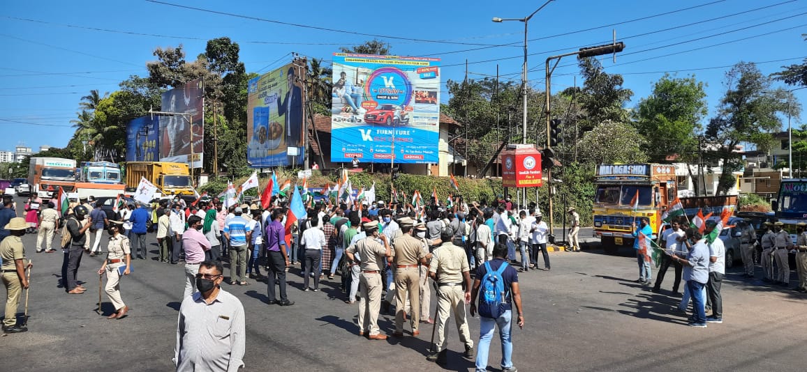 Bharat Bandh: Rasta Roko Held In Mangaluru; Protests Held Across ...